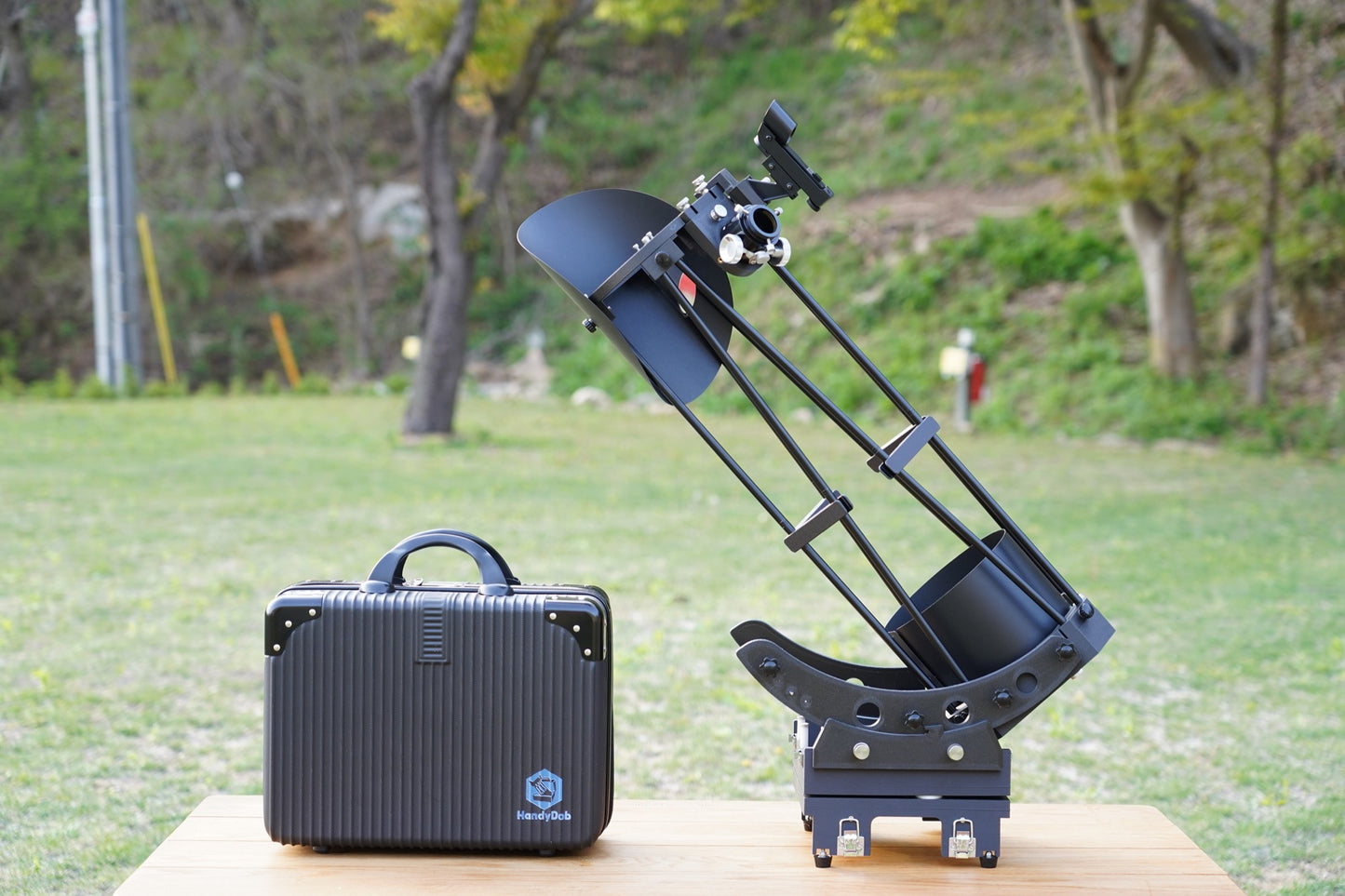 HandyDob6 – 6-Inch Ultra Light Travel Dobsonian Telescope