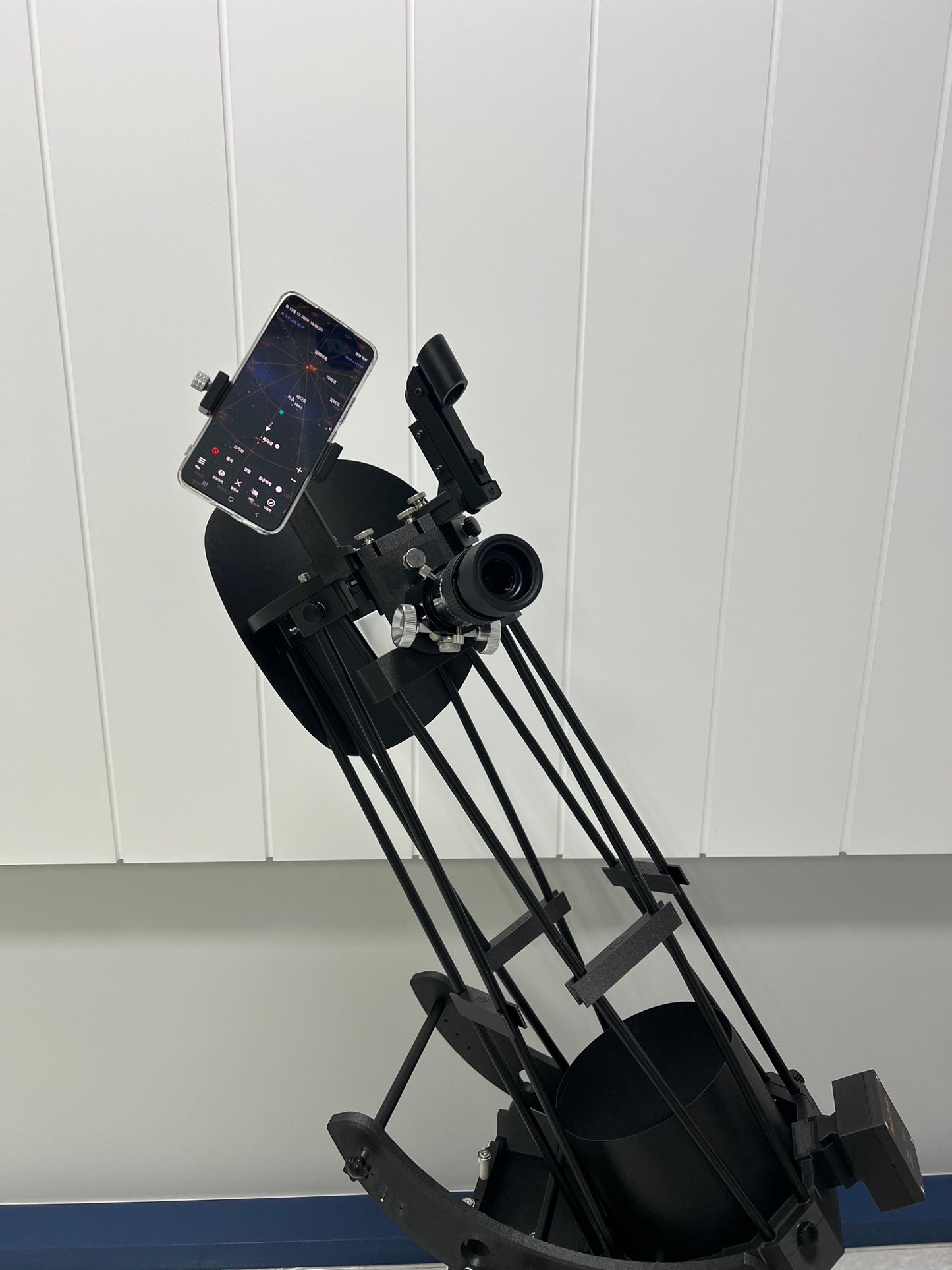 Smartphone Mount for HandyDob6