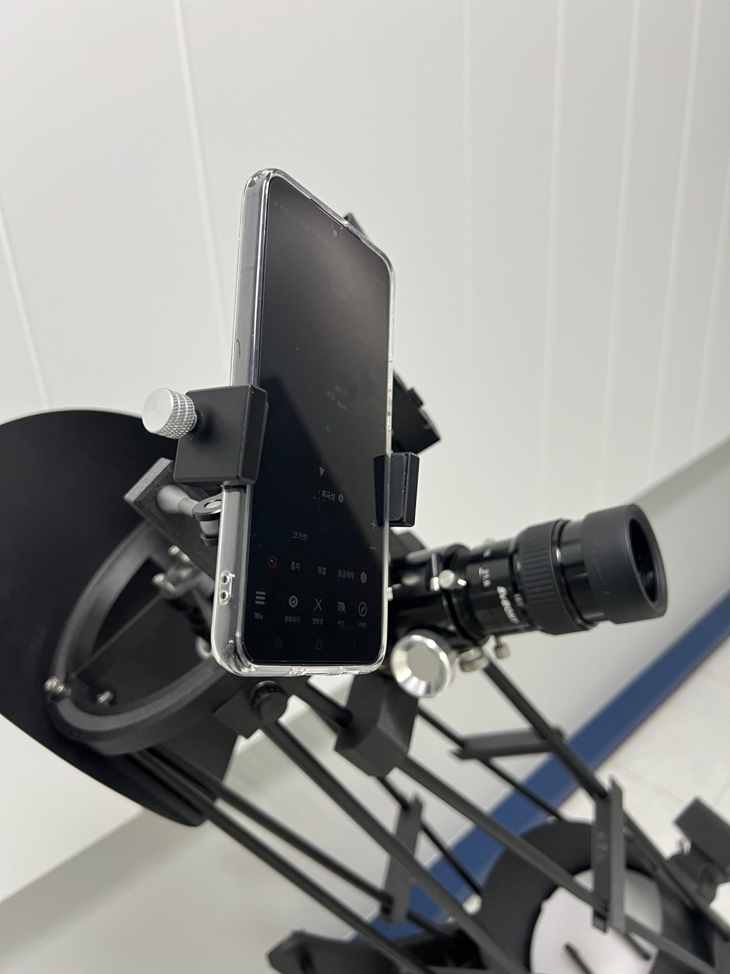 Smartphone Mount for HandyDob6
